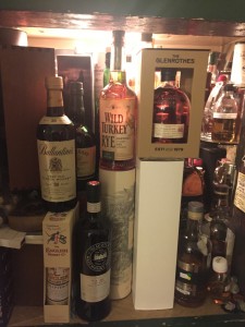 whisky bar and cabinet