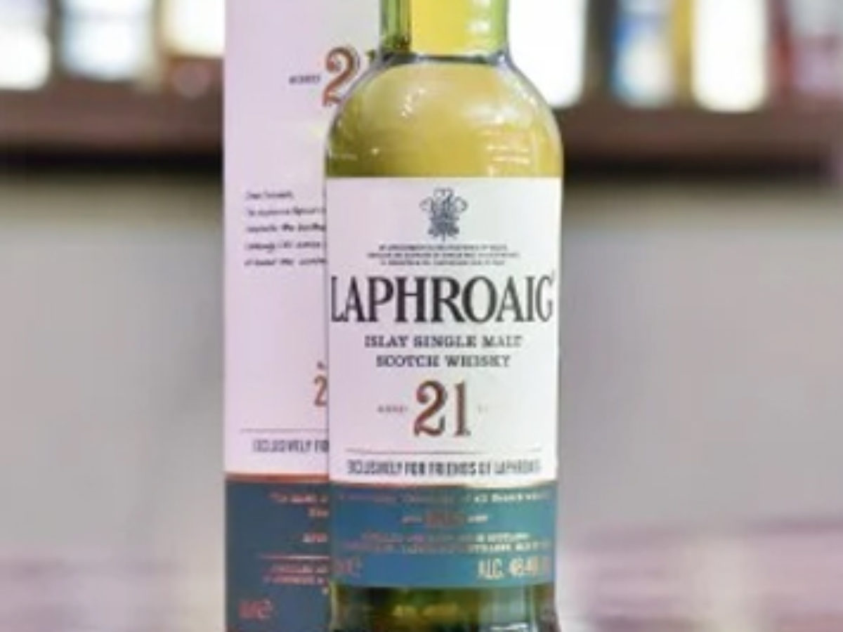 Laphroaig 21 whisky review (2015 release) Islay Single Malt Scotch