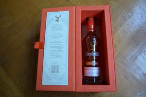 glenfiddich packaging design aesthetic