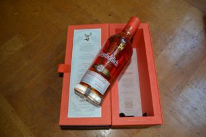 glenfiddich packaging design aesthetic