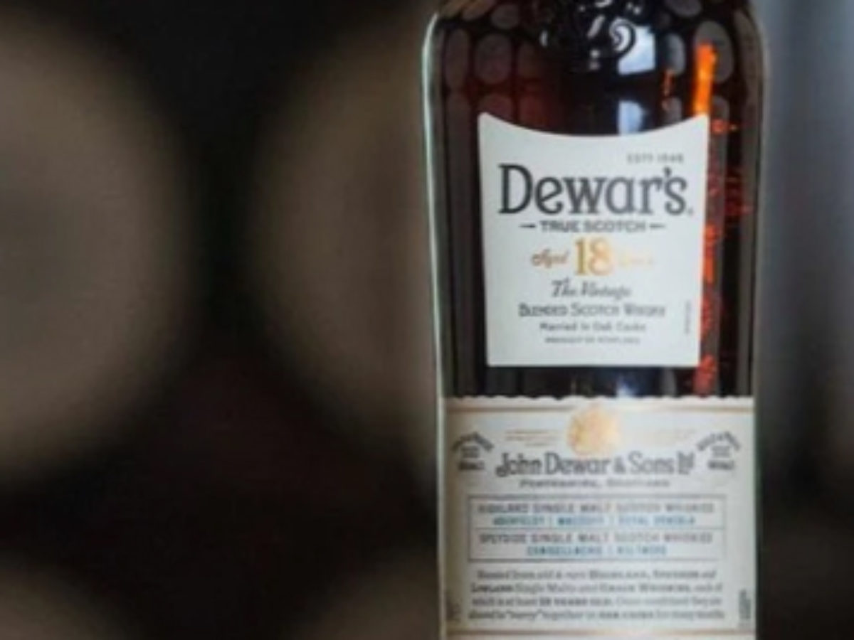 Dewar's 18 Year Old Blended Scotch Whisky Review