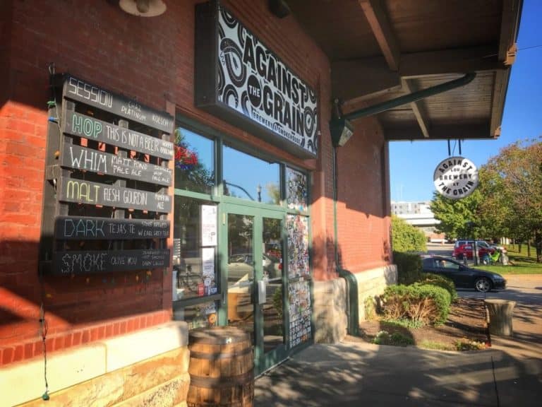 Top 5 Best Bars in Kentucky Find out more at GreatDrams